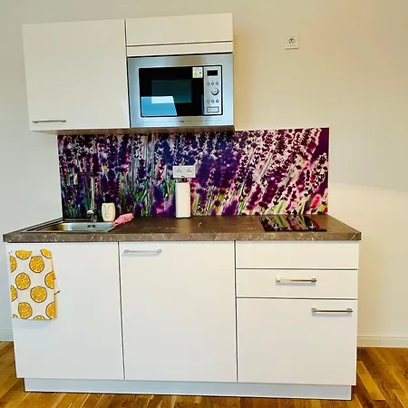 Wenceslas' Shi 02 Apartment *